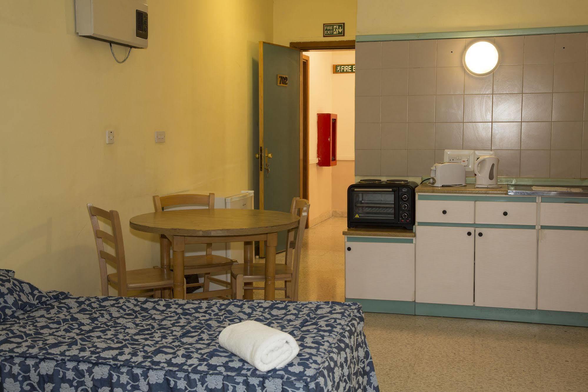 Burlington Apartments San Ġiljan Buitenkant foto