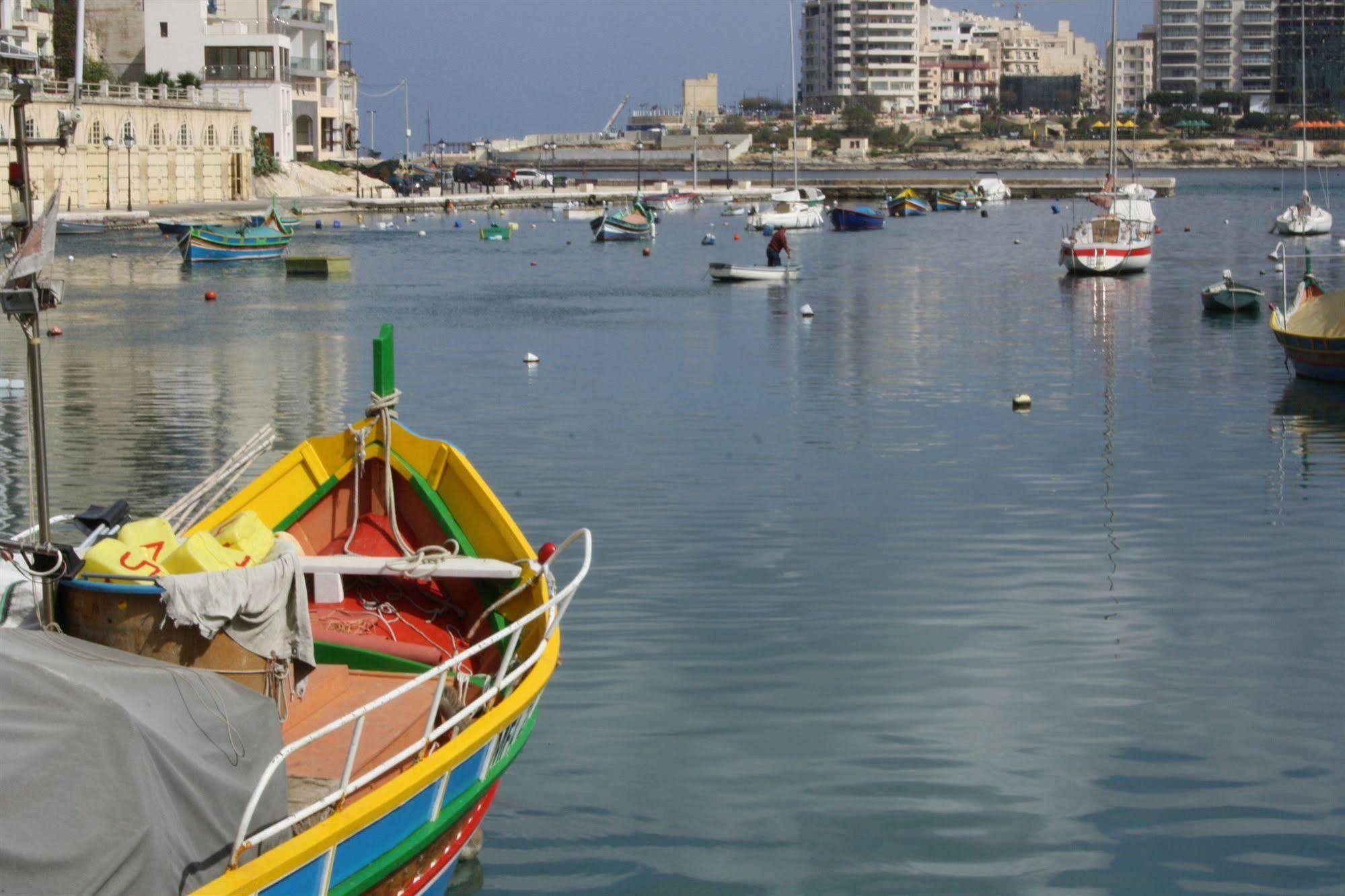 Burlington Apartments San Ġiljan Buitenkant foto