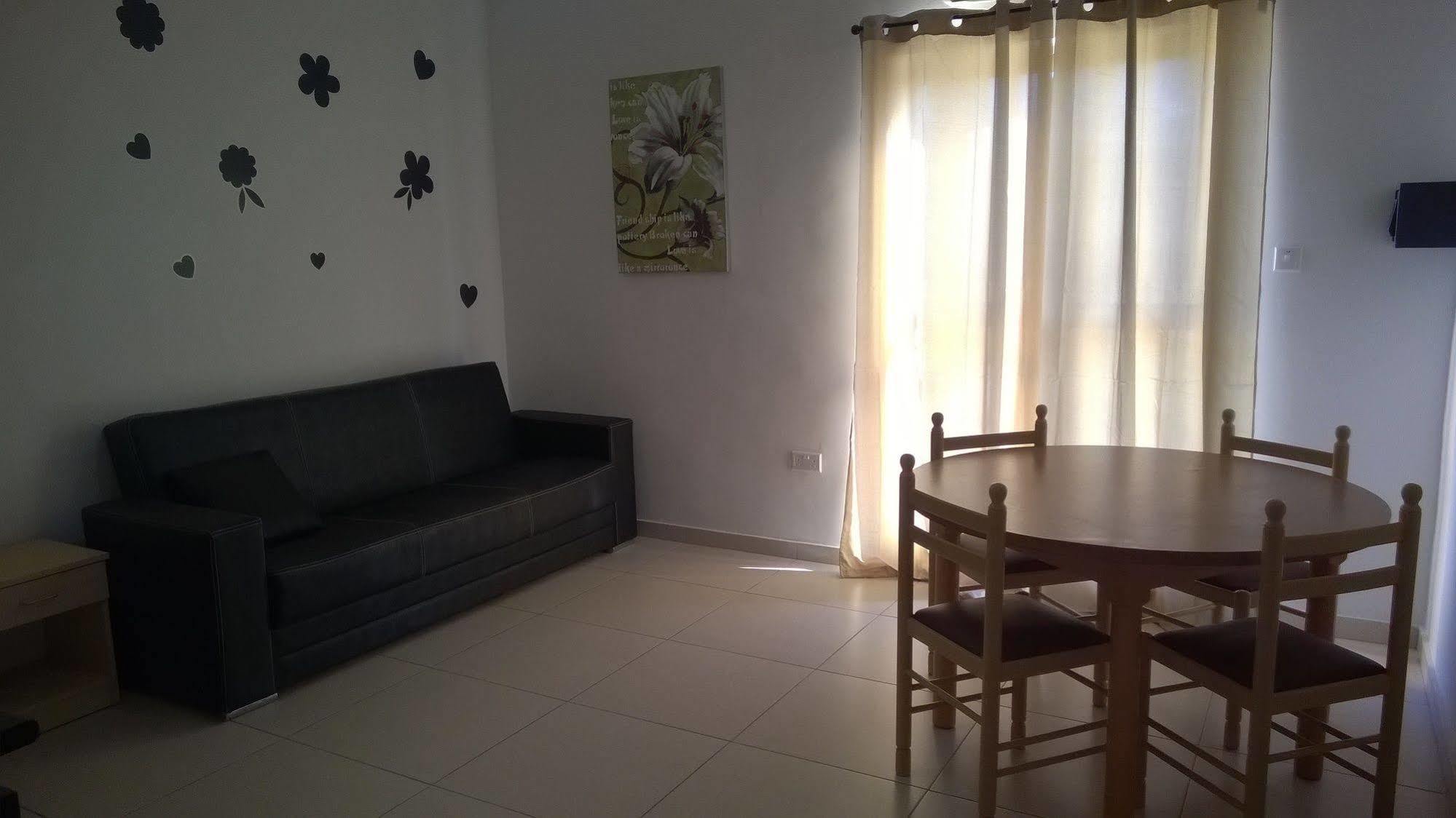 Burlington Apartments San Ġiljan Buitenkant foto